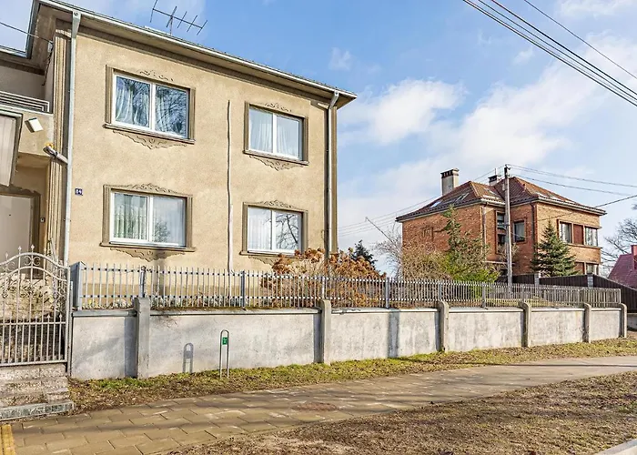 Comfort With Free Parking & Ac